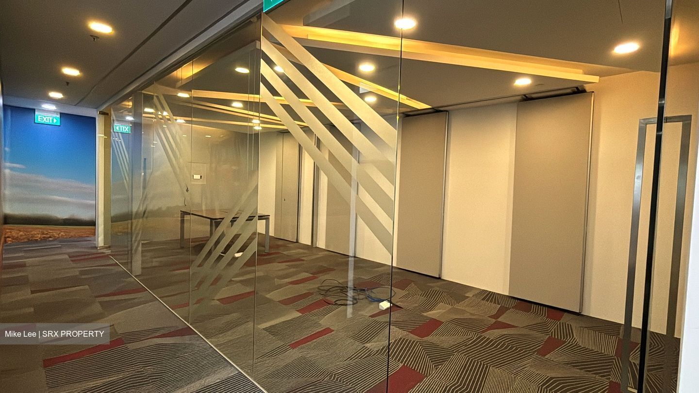 United Square (D11), Office #446597311